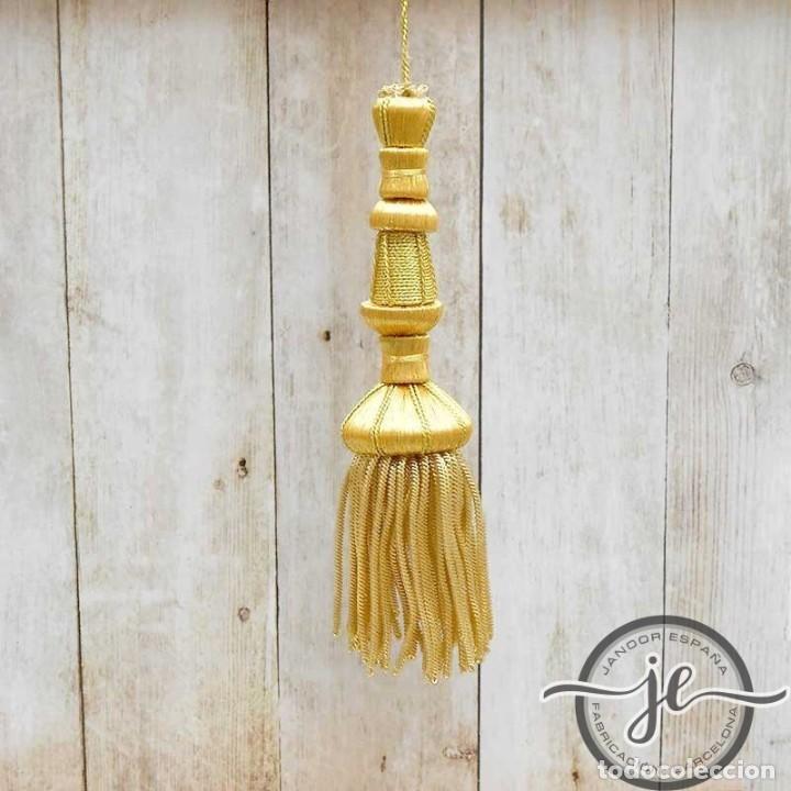 Kunsthandwerk: Borla dorada 11 cm con fleco de canutillo de 6 cm