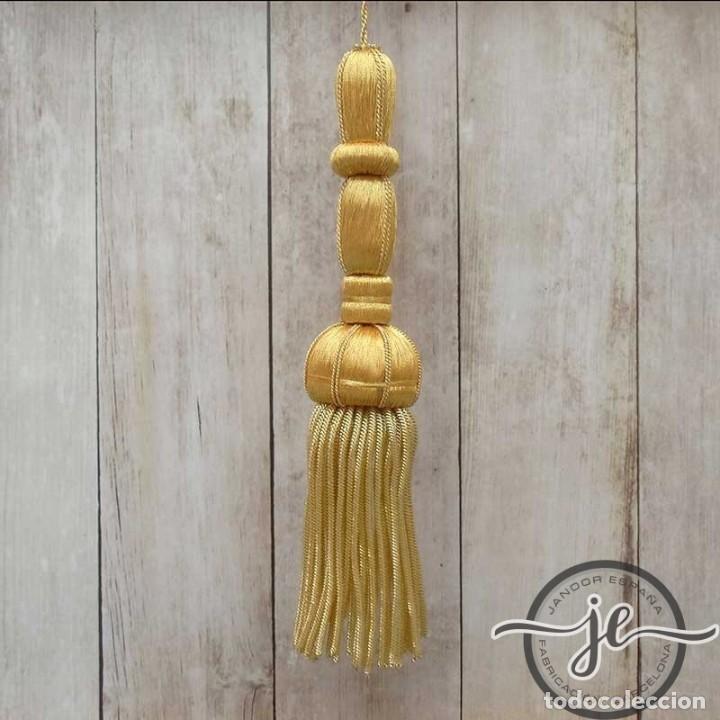 Kunsthandwerk: Borla dorada 12 cm con fleco de canutillo de 8 cm