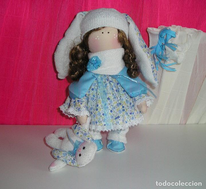 Artesan&iacute;a: MU&Ntilde;ECA RUSA CON OREJITAS REALIZADA A MANO - Foto 2