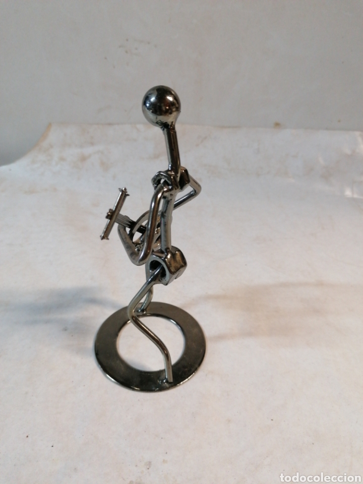 Artesan&iacute;a: Figura reciclaje - Foto 2