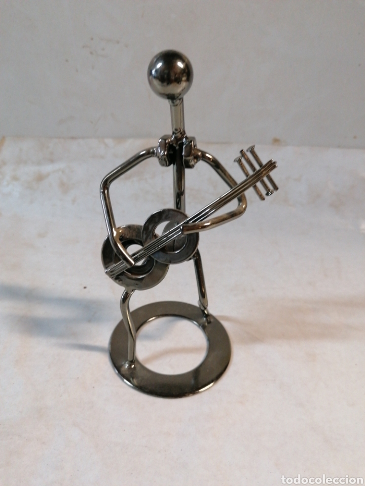 Artesan&iacute;a: Figura reciclaje - Foto 1