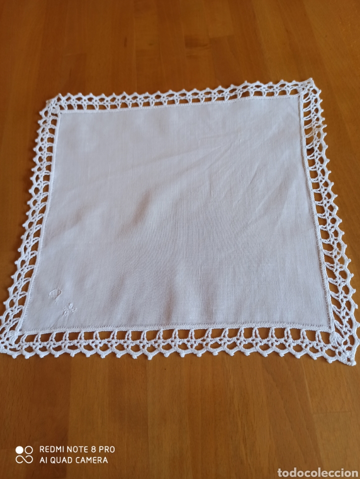 Artesan&iacute;a: Antiguo pa&ntilde;uelo con puntilla - Foto 1