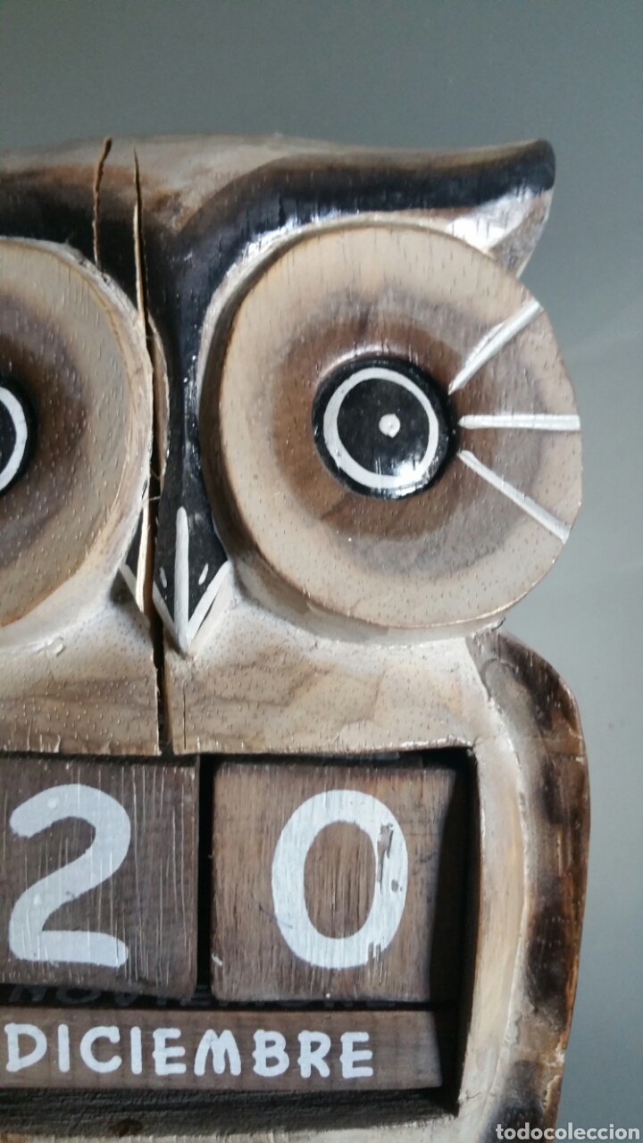 Artesan&iacute;a: B&uacute;ho tallado en madera, calendario. - Foto 3