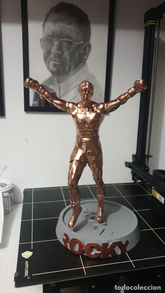 Artesan&iacute;a: figura rocky balboa 3d - Foto 1