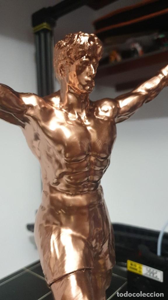Artesan&iacute;a: figura rocky balboa 3d - Foto 2