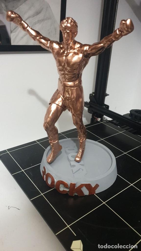 Artesan&iacute;a: figura rocky balboa 3d - Foto 4