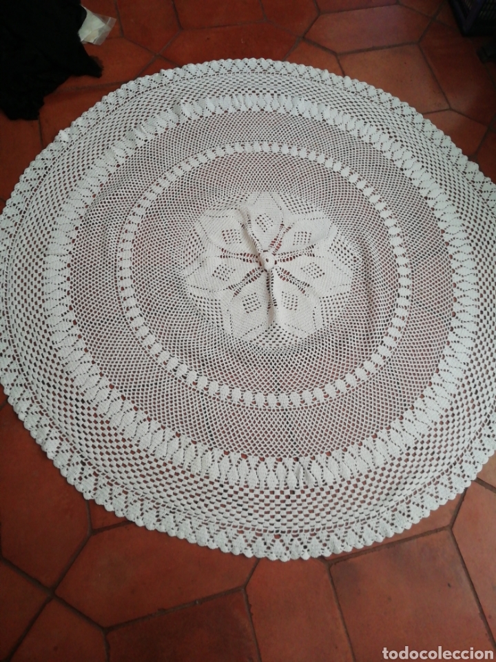 Artesan&iacute;a: \ mantel de ganchillo para mesa camilla - Foto 1