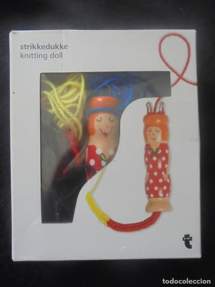 Artesan&iacute;a: Calceta con figura madera de mu&ntilde;eca - Foto 1