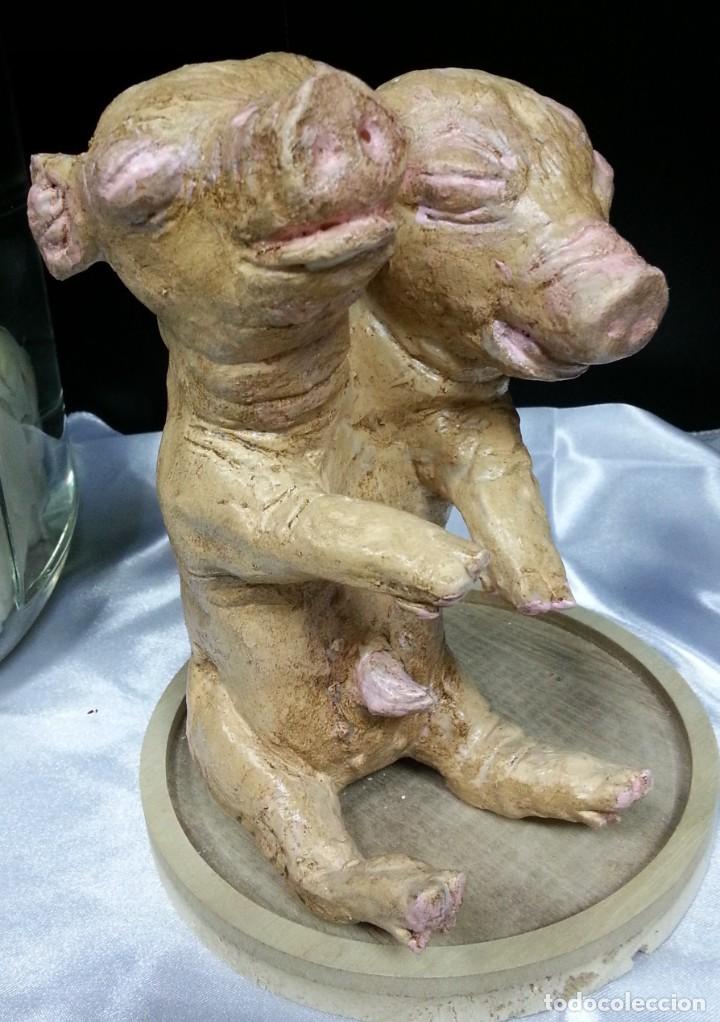 Artesan&iacute;a: Cerdo de dos cabezas. R&eacute;plica. - Foto 4