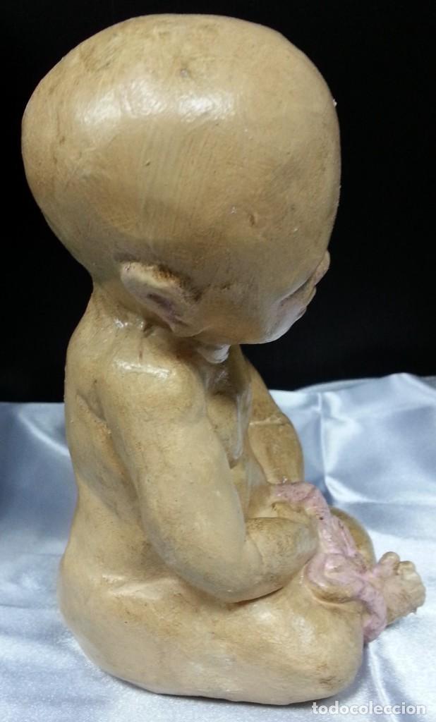 Artesan&iacute;a: Ni&ntilde;o de dos cabeza. Siameses. R&eacute;plica. - Foto 4