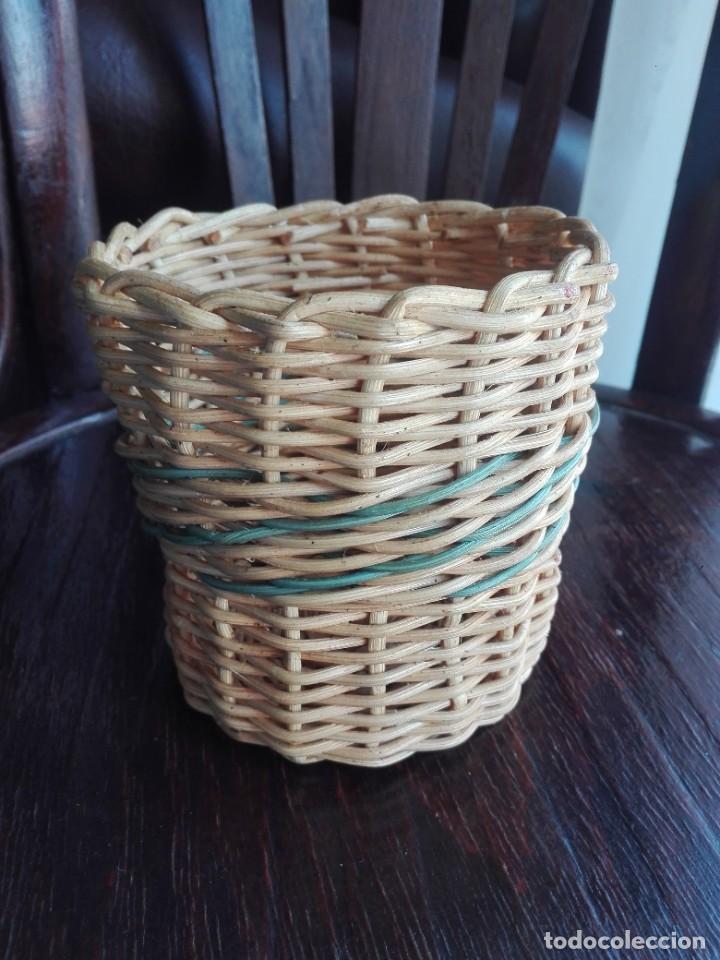 Artesan&iacute;a: Cubilete de mimbre hecho a mano - Foto 2