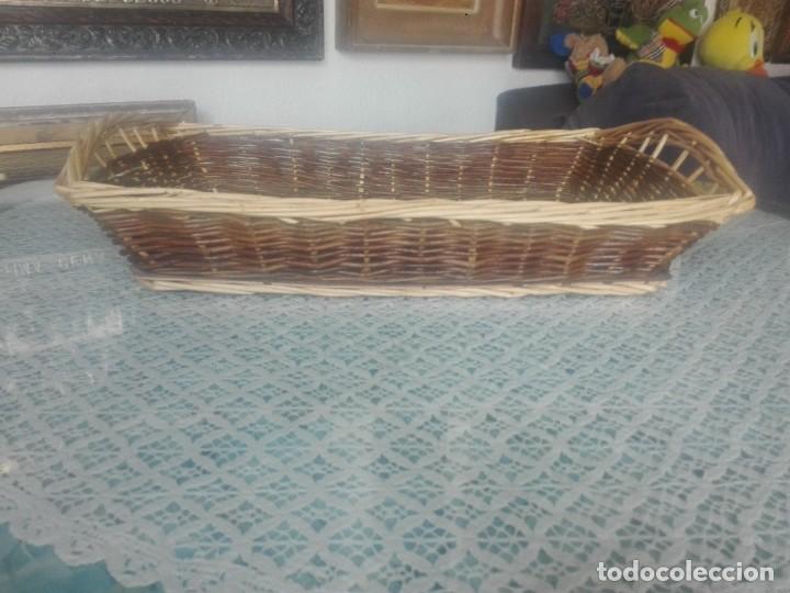 Artesan&iacute;a: Bandeja de mimbre - Foto 3