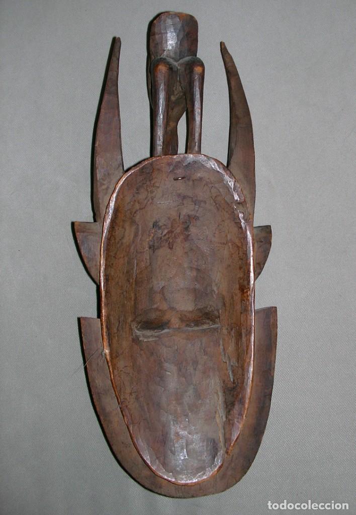 Artesan&iacute;a: M&Aacute;SCARA AFRICANA EN MADERA TALLADA - Foto 2