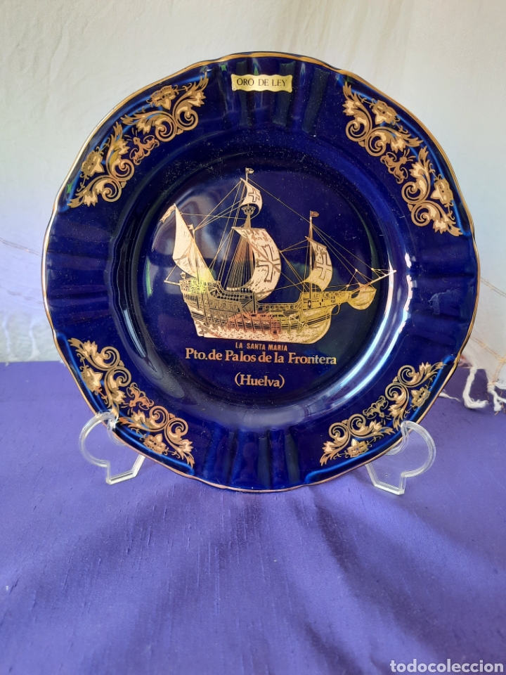 Handicraft: Plato decorativo oro de ley y cobalto en cer&aacute;mica Berh