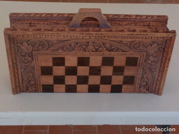 Artesan&iacute;a: AJEDREZ ORIENTAL TALLADO EN MADERA - Foto 4