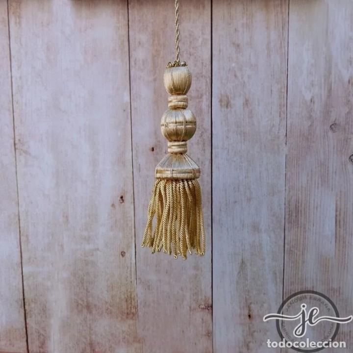 Handicraft: Borla de oro dorado 8 cm con fleco de canutillo de 13 cm