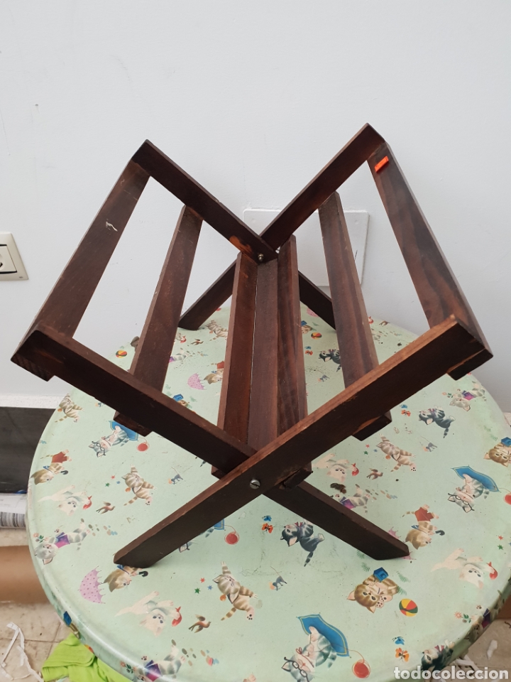Artesan&iacute;a: Revistero de madera plegable - Foto 2