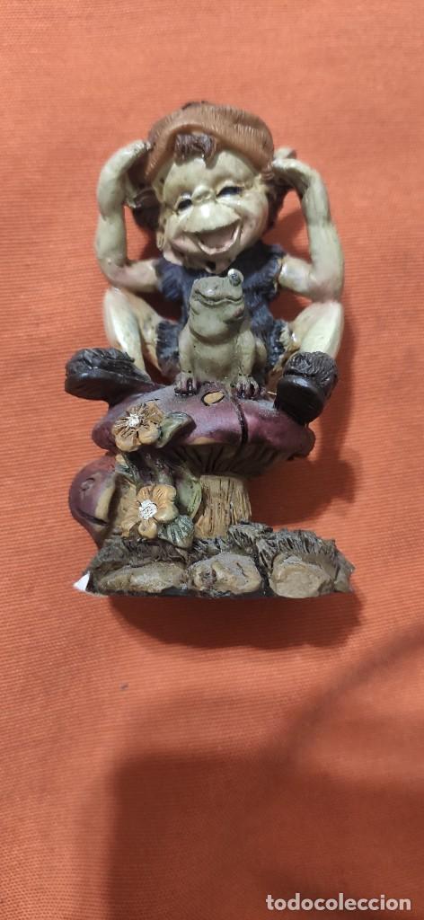 Artesan&iacute;a: Figura gnomo cer&aacute;mica - Foto 1