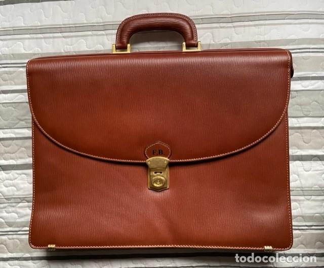 Artesan&iacute;a: Cartera doble piel porta documentos - Foto 1
