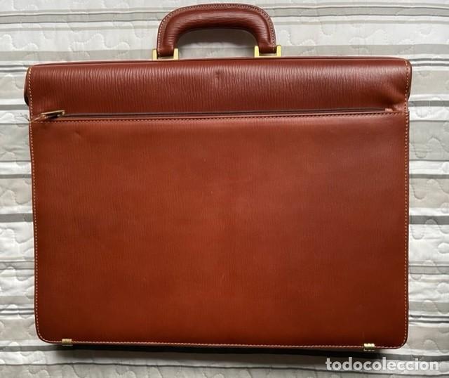 Artesan&iacute;a: Cartera doble piel porta documentos - Foto 3