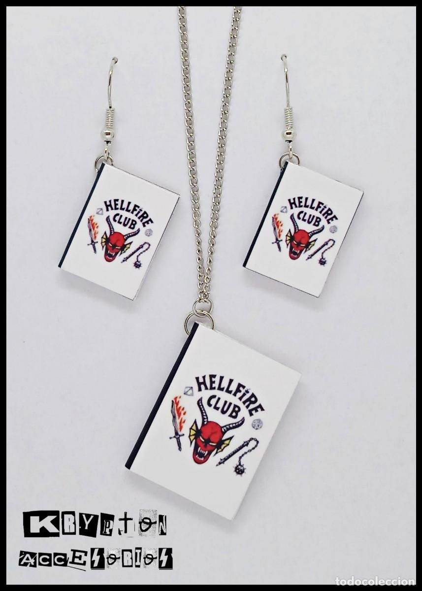 Artesan&iacute;a: Conjunto STRANGER THINGS - Colgante - HELLFIRE CLUB - Mini Libro - Set - Collar y Pendientes - Foto 1