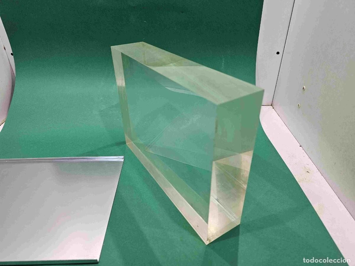 Artesan&iacute;a: PIEZA RECTANGULAR DE METRACRILAPO CON BASE AL - Foto 2