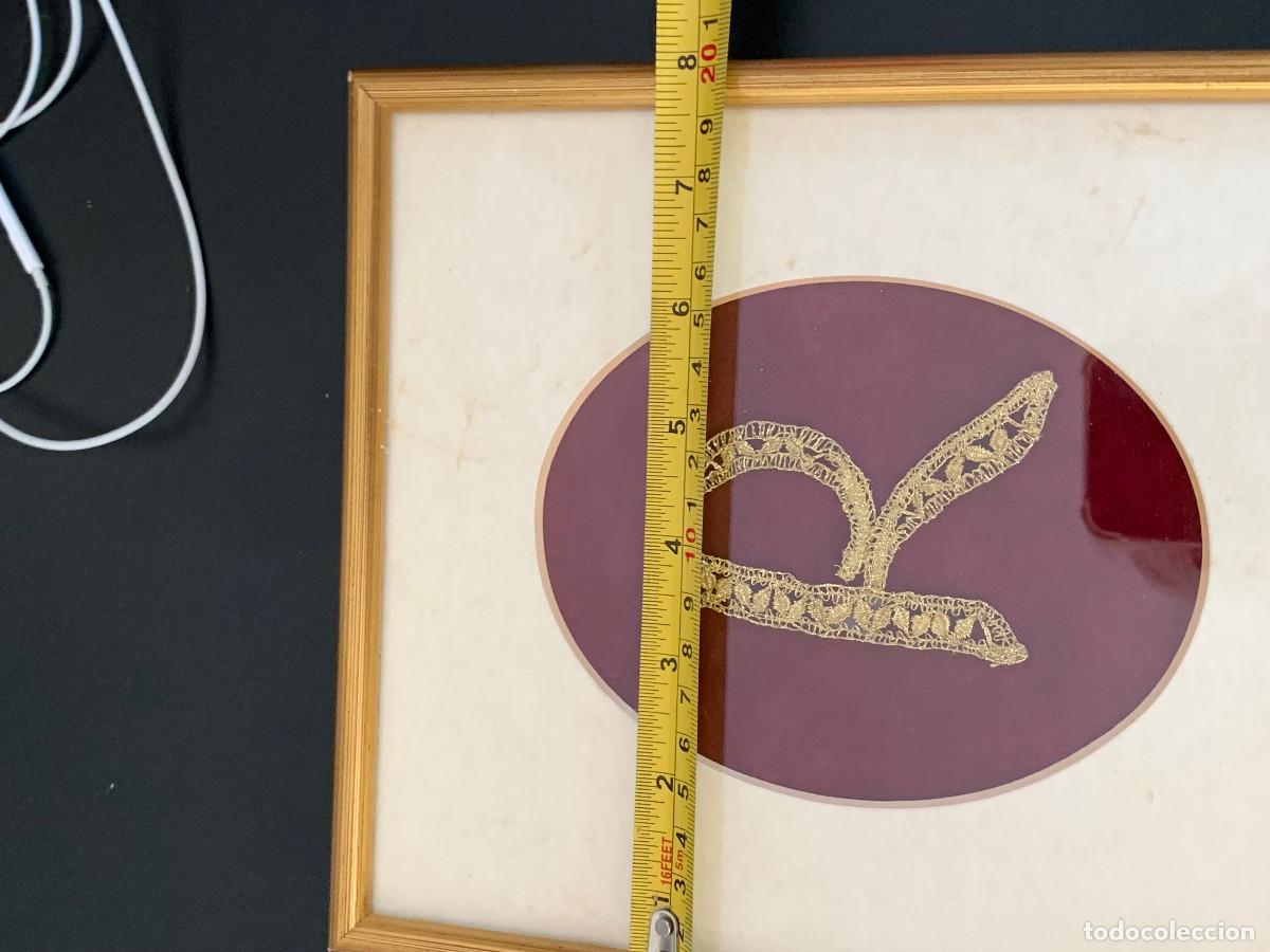 Artesan&iacute;a: Cuadro con inicial R de punta con hilo de oro - Foto 5