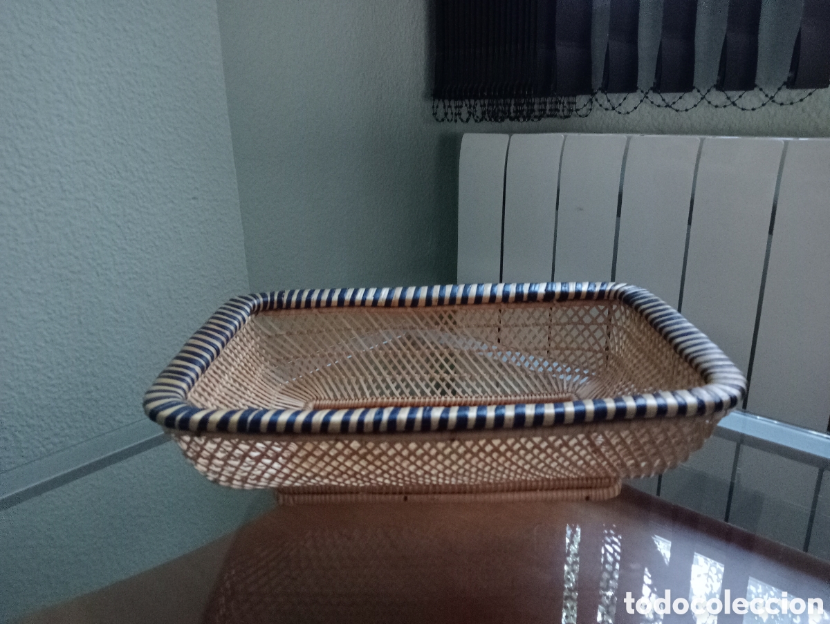 Artesan&iacute;a: Bonita cesta de mimbre - Foto 1