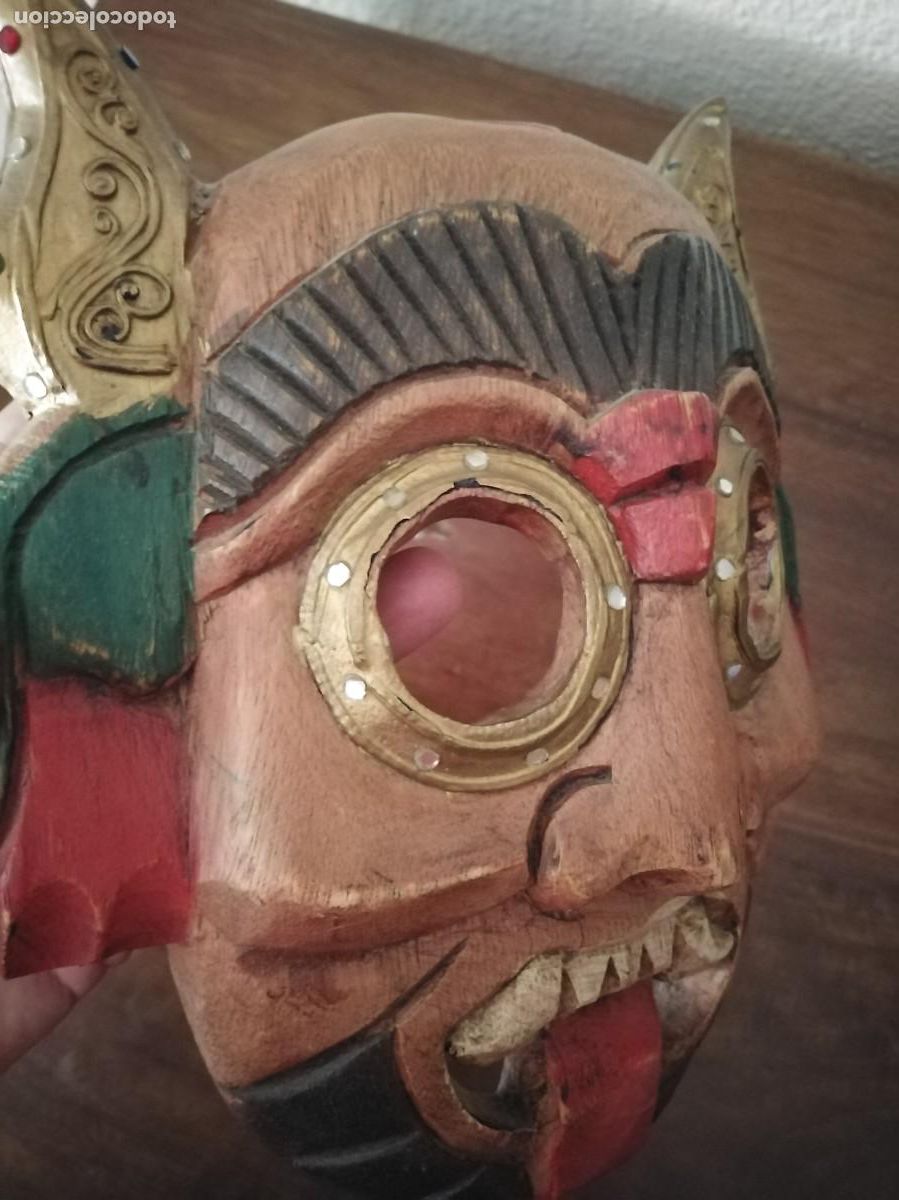 Artesan&iacute;a: M&aacute;scara asi&aacute;tica. En madera. - Foto 3