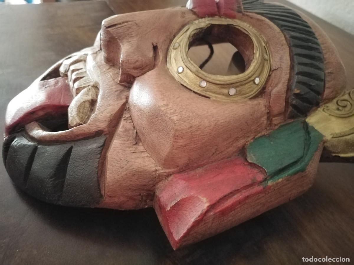 Artesan&iacute;a: M&aacute;scara asi&aacute;tica. En madera. - Foto 7