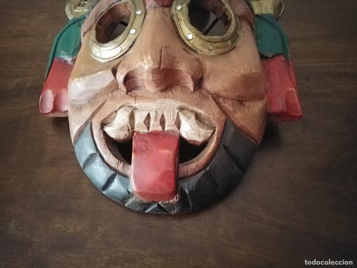 Artesan&iacute;a: M&aacute;scara asi&aacute;tica. En madera. - Foto 8