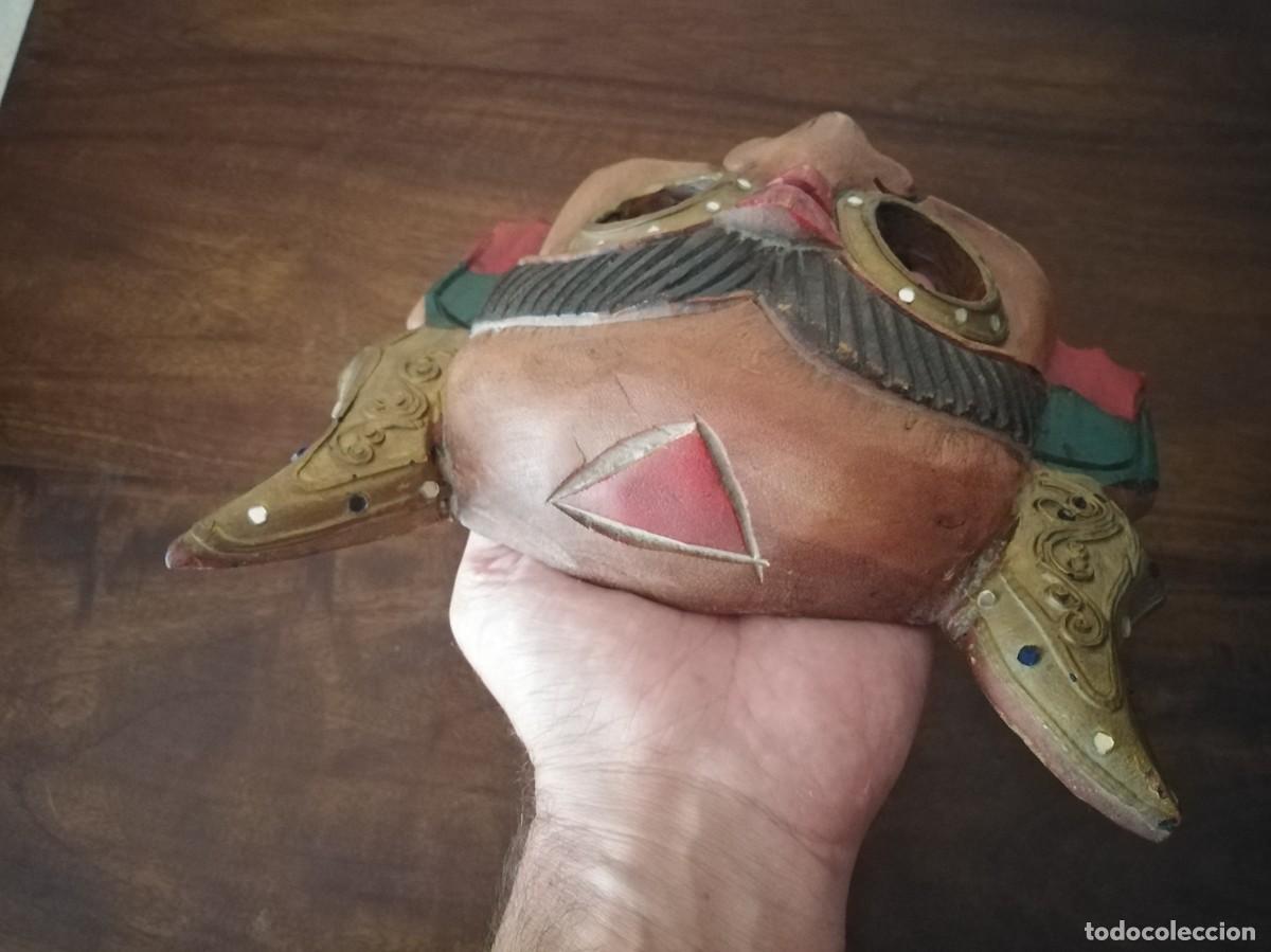 Artesan&iacute;a: M&aacute;scara asi&aacute;tica. En madera. - Foto 15