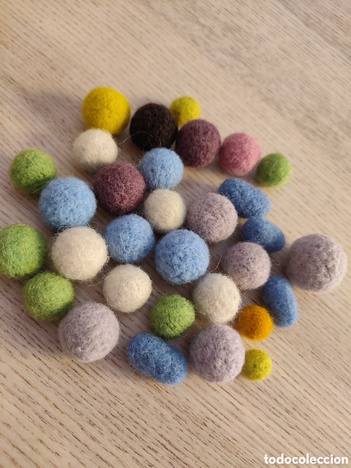 Artesan&iacute;a: Cuentas, abalorios, bolas de fieltro para handmade, collares, pulseras.. - Foto 1
