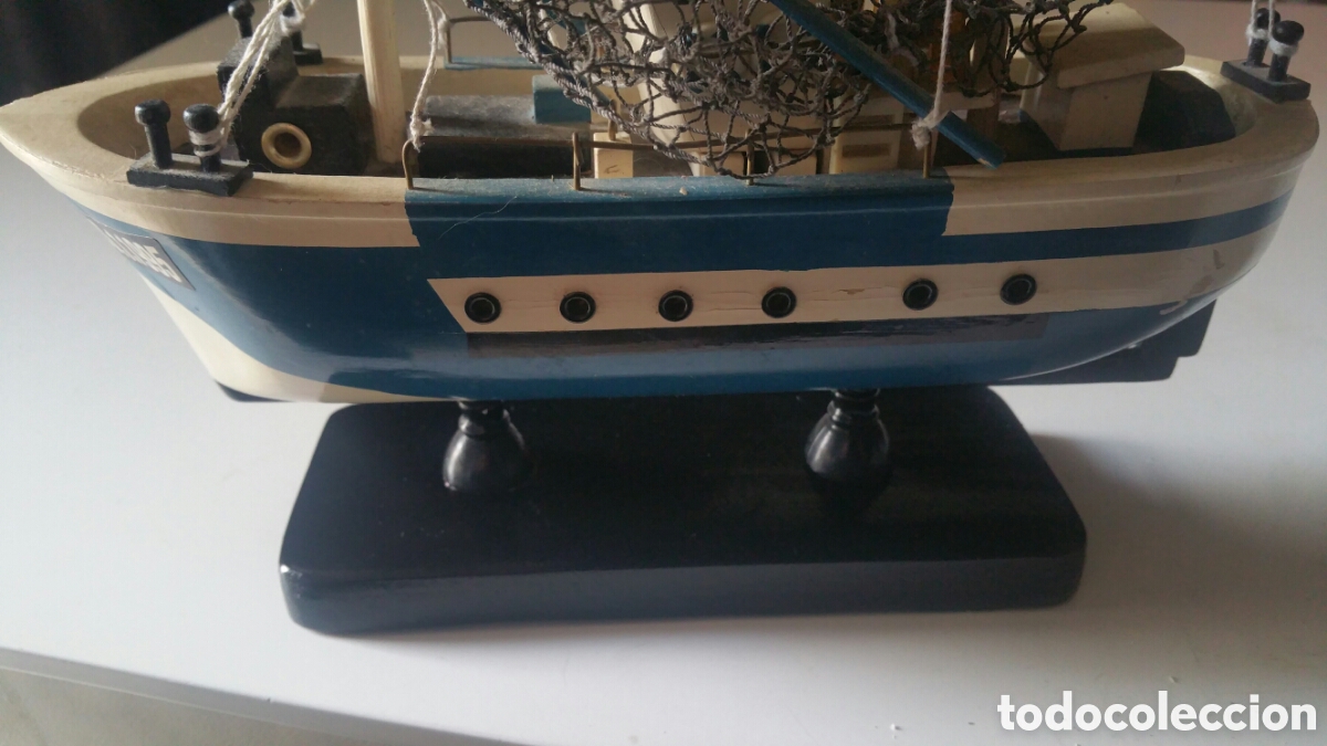 Artesan&iacute;a: Maqueta de barco de pesca de madera. - Foto 3