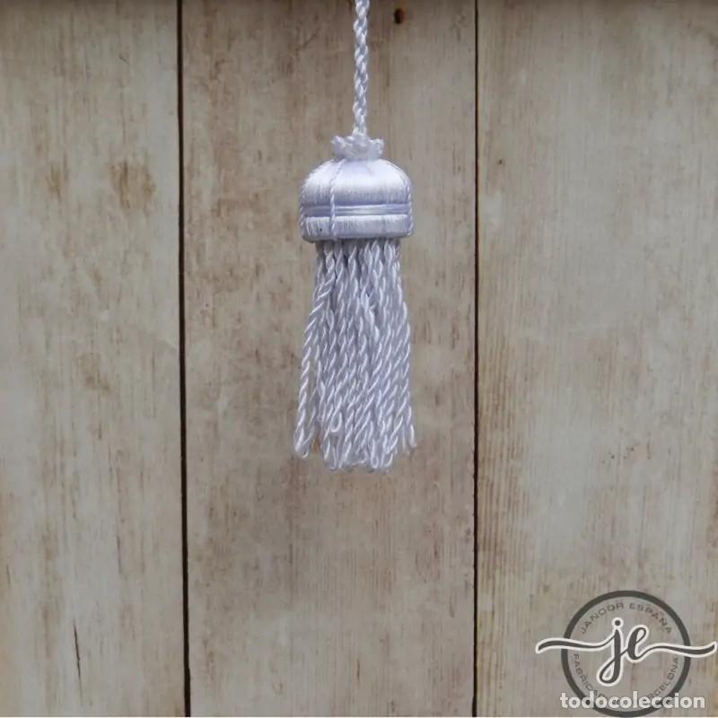 Artesan&iacute;a: Borla de seda blanca con fleco de rapacejo 6 cm - Foto 1