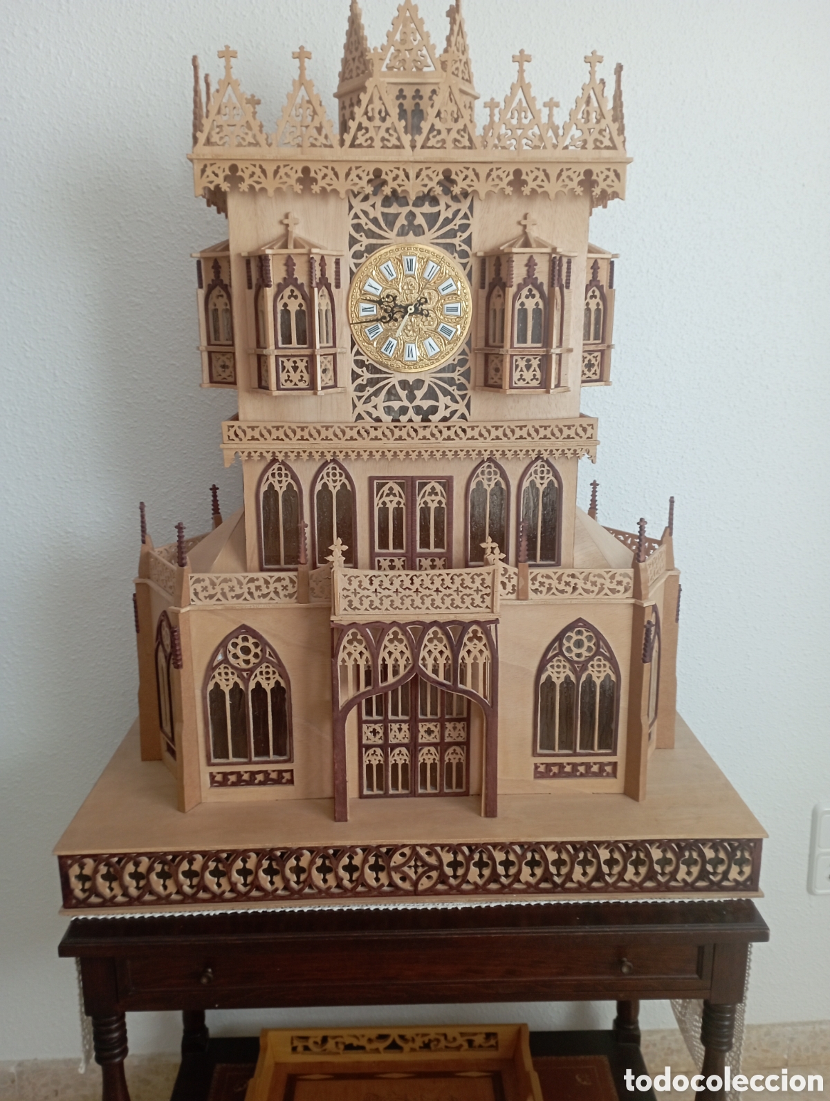 Artesan&iacute;a: Reloj grande de marqueter&iacute;a. - Foto 1