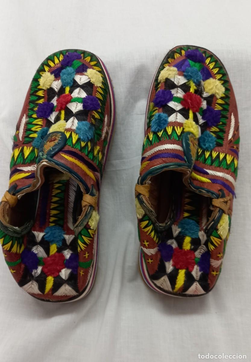 Artesan&iacute;a: Babuchas bereber bordadas - Foto 2