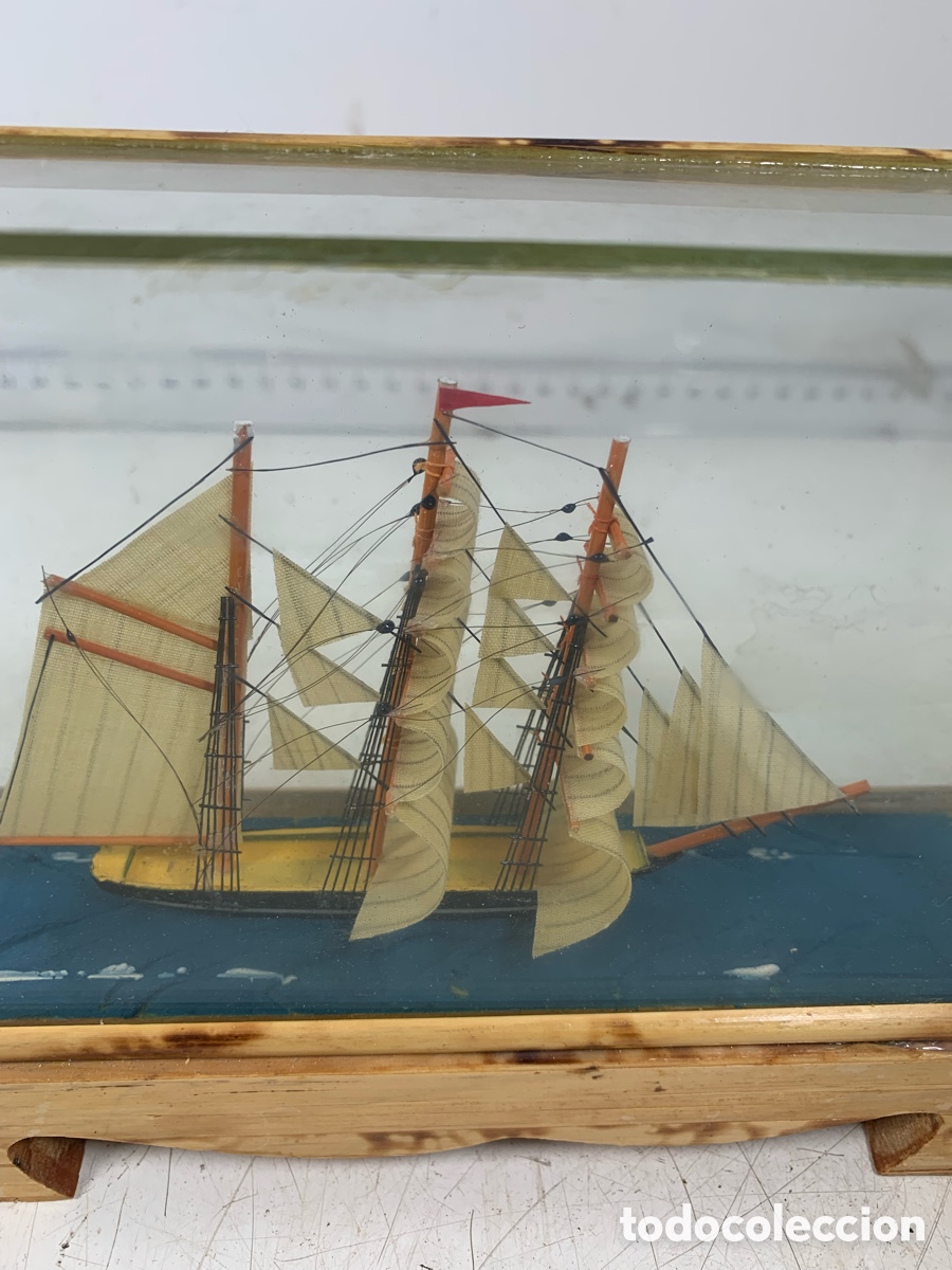 Artesan&iacute;a: 01_ barco fragata en vitrina - Foto 3