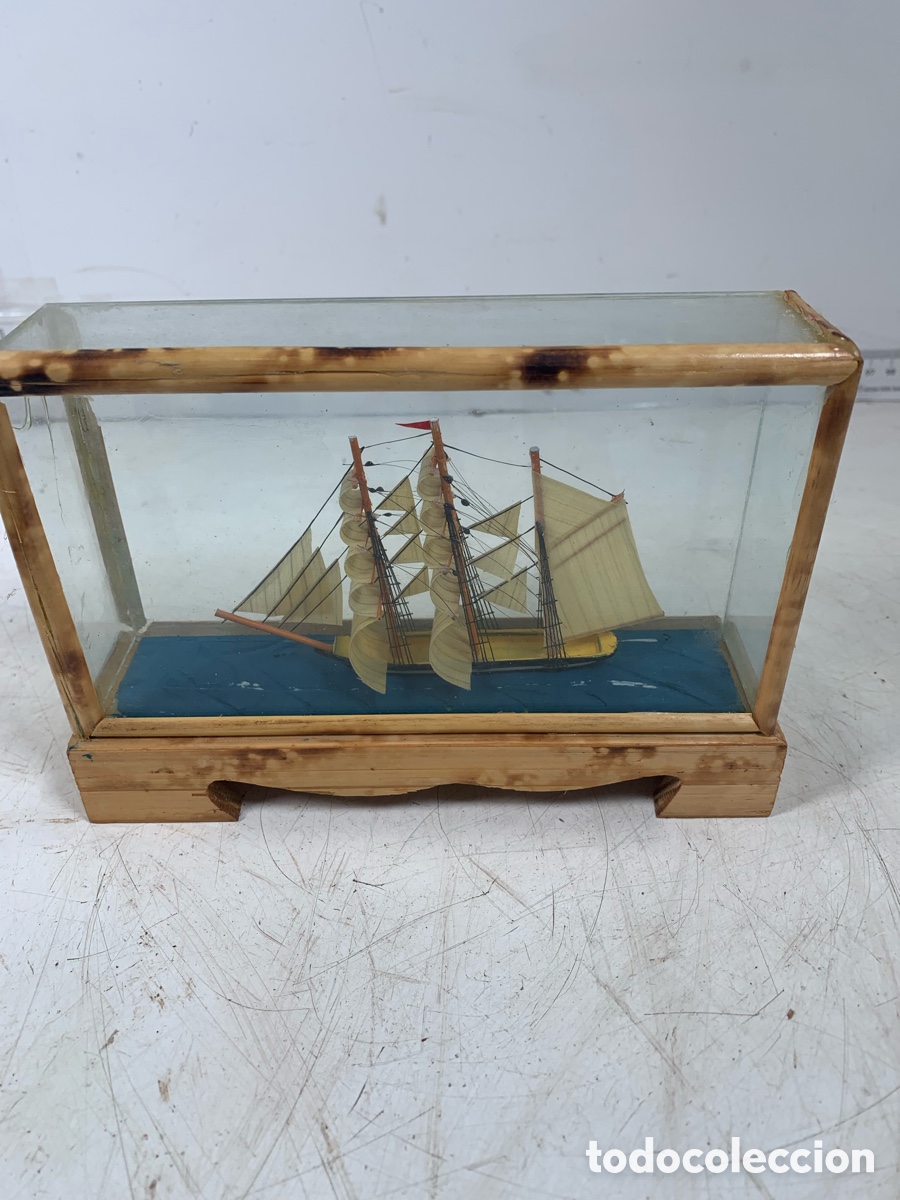 Artesan&iacute;a: 01_ barco fragata en vitrina - Foto 4