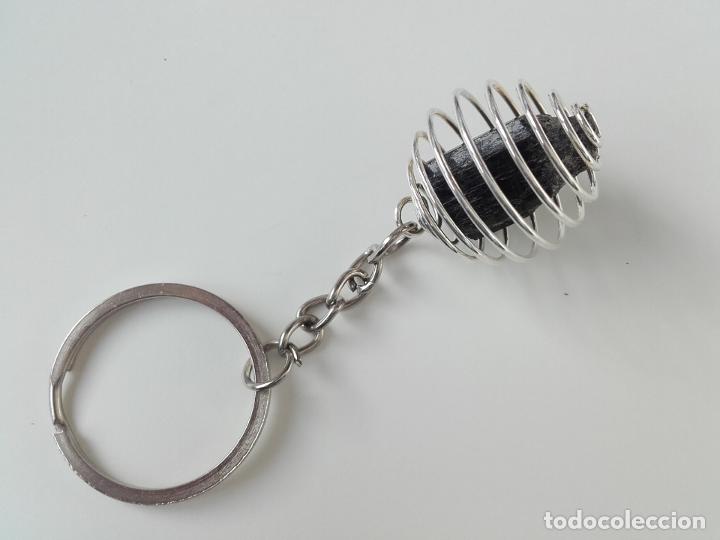 Artesan&iacute;a: Llavero cesta con Turmalina. - Foto 1