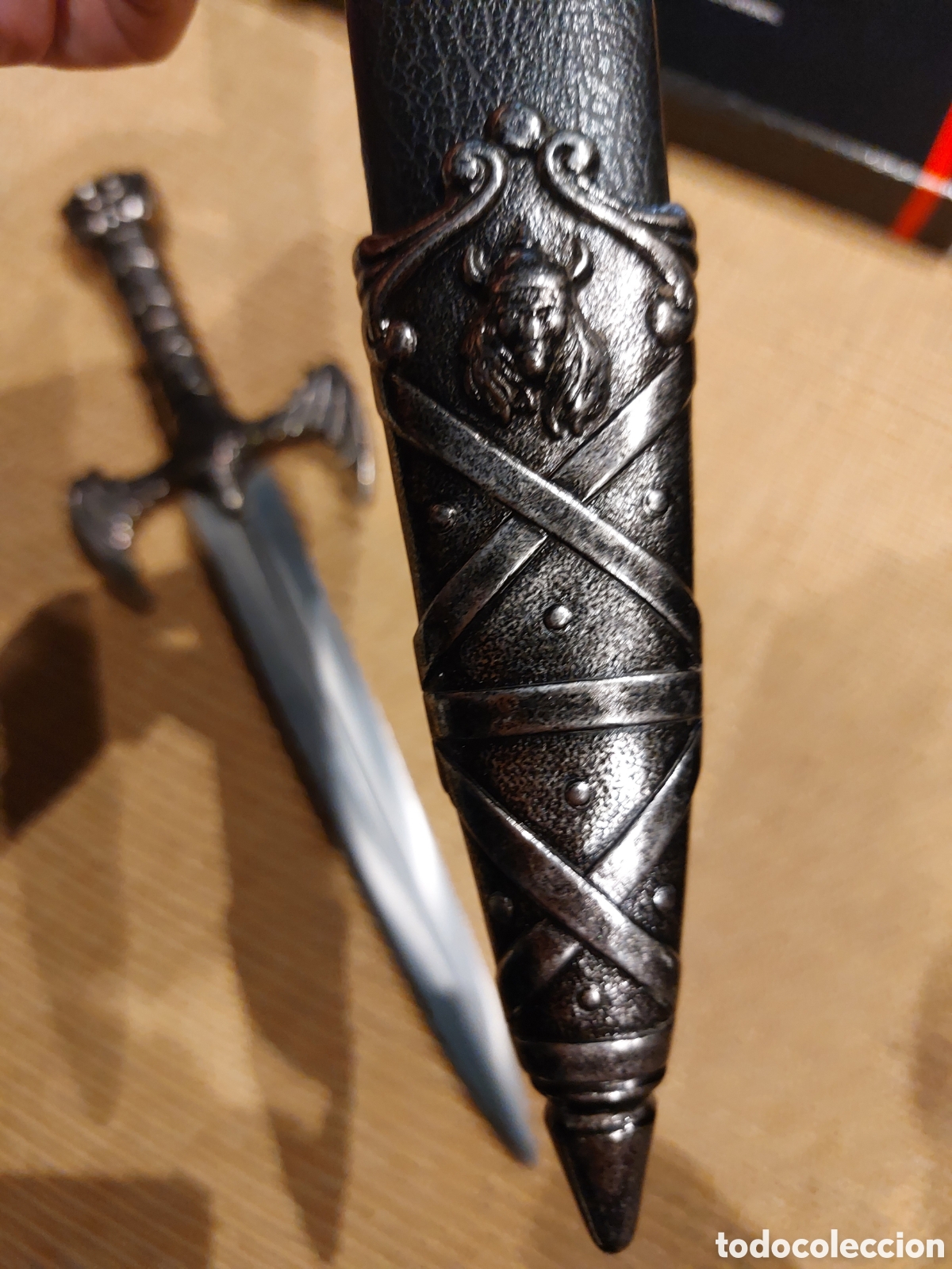 Artesan&iacute;a: Espada decorativa 45 cm con funda - Foto 6