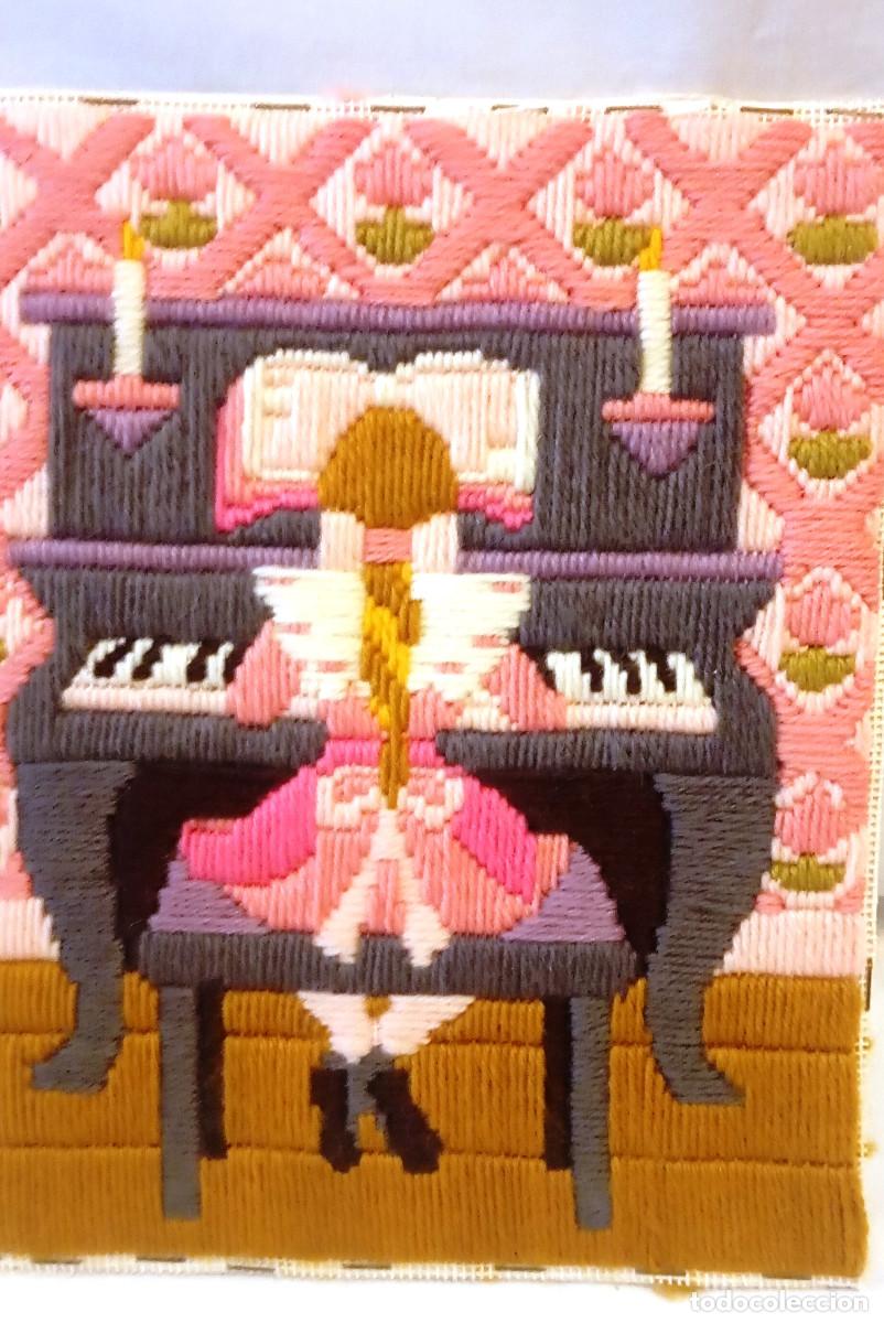 Artesan&iacute;a: Petit Point ni&ntilde;a al piano - Foto 4