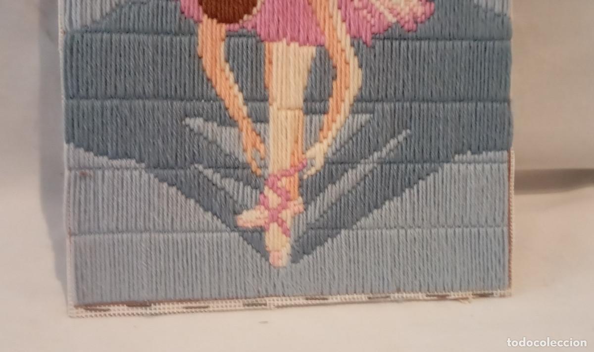 Artesan&iacute;a: Petit Point bailarina - Foto 3