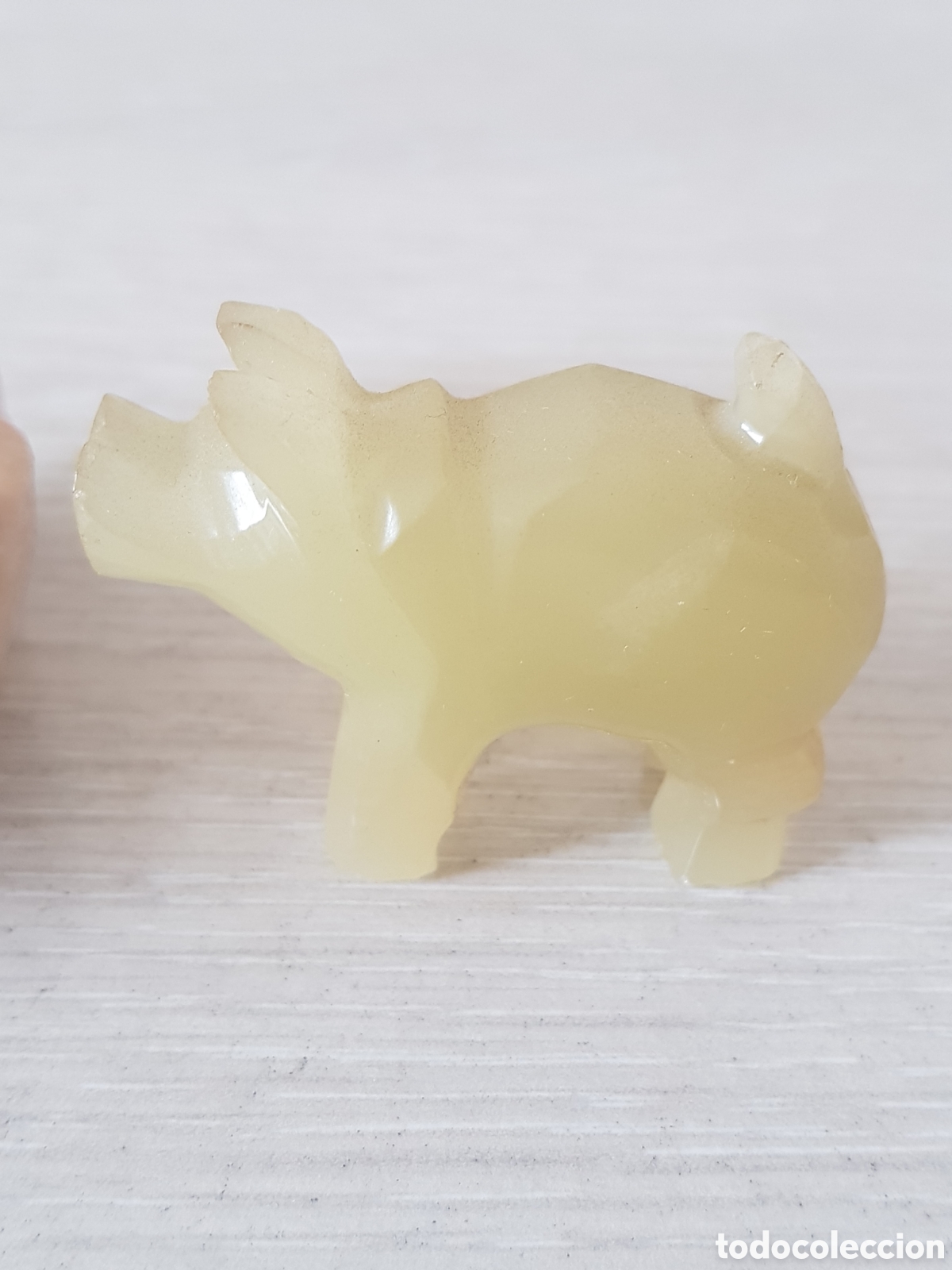 Artesan&iacute;a: Cerdos tallados en piedra - Foto 4