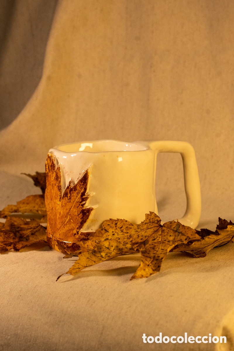 Artesan&iacute;a: Caneca artesanal com folha - Foto 1