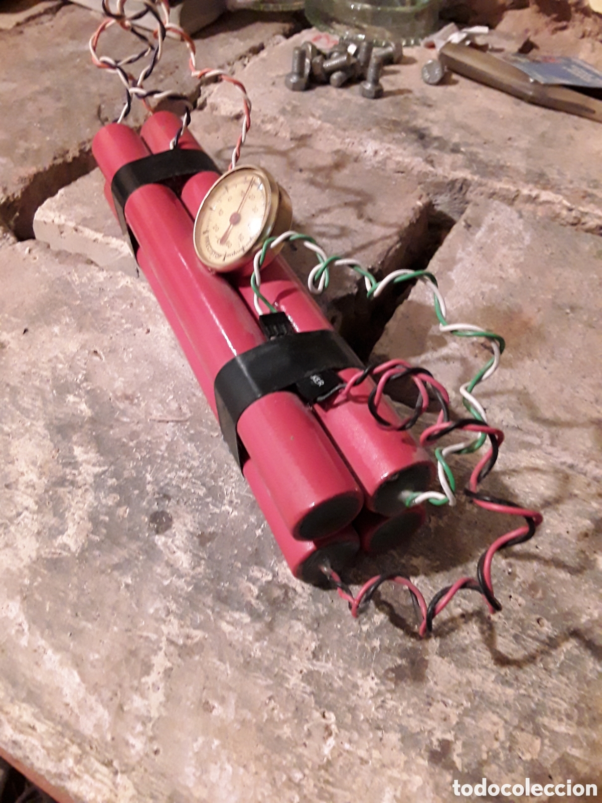 Artesan&iacute;a: TERM&Oacute;METRO EN FORMA DE CARTUCHOS DE DYNAMITA - Foto 2