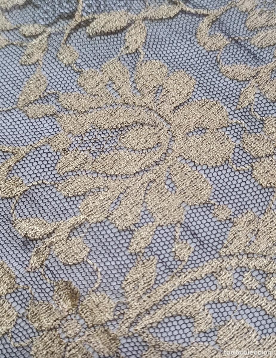 Artesan&iacute;a: Mantilla dorada para ceremonia - Foto 4