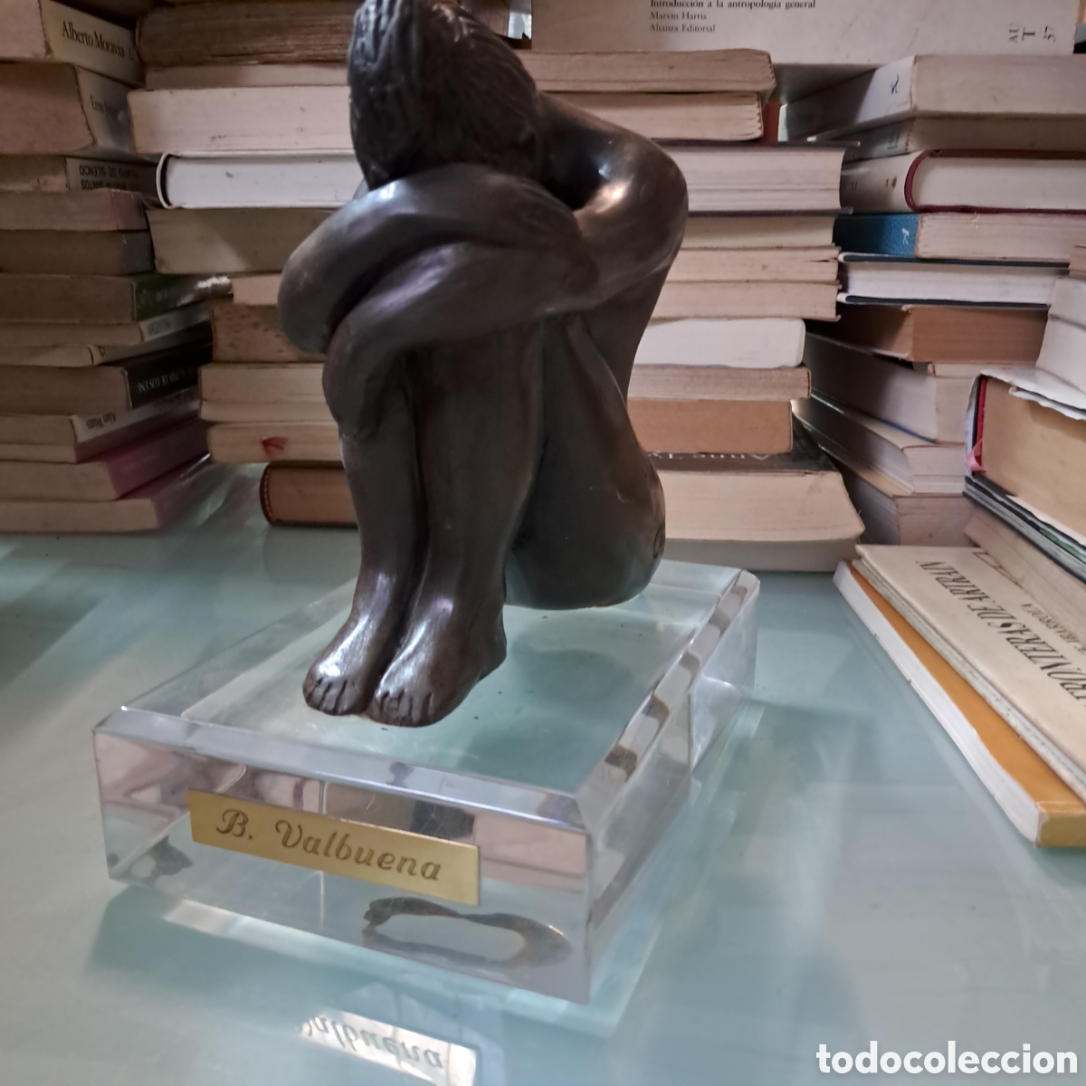 Artesan&iacute;a: Estatuilla de mujer sentada ,Valbuena - Foto 1