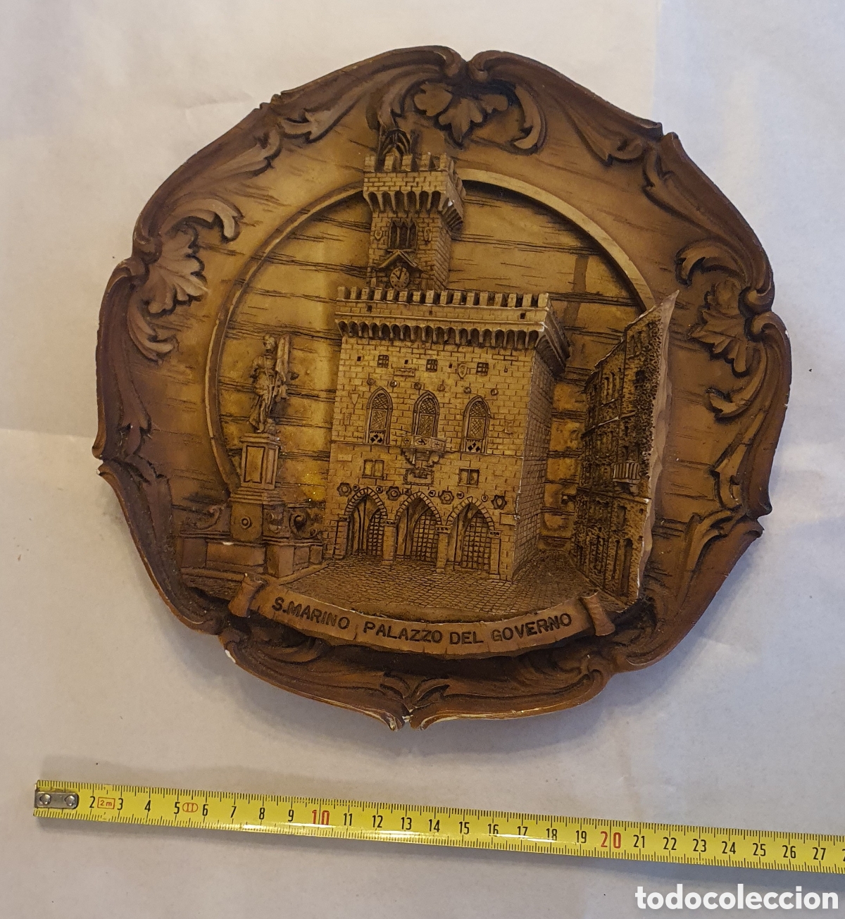 Artesan&iacute;a: Plato recuerdo tallado en madera - Foto 2