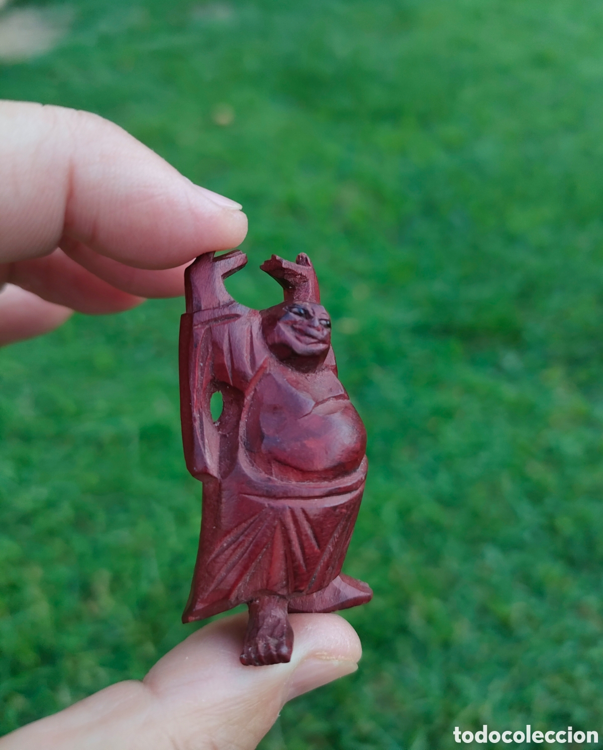 Artesan&iacute;a: Figura de buda, tallado en madera (caoba?) - Foto 1